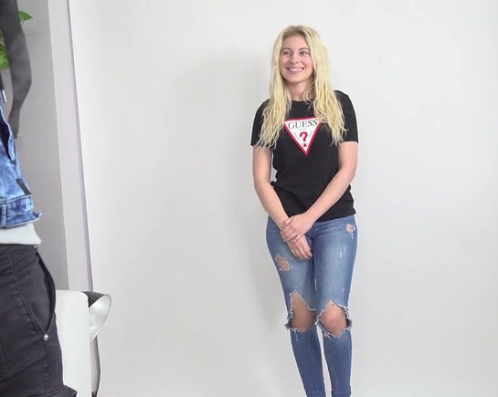 Пришла на фотосессию, где нужно заниматься сексом