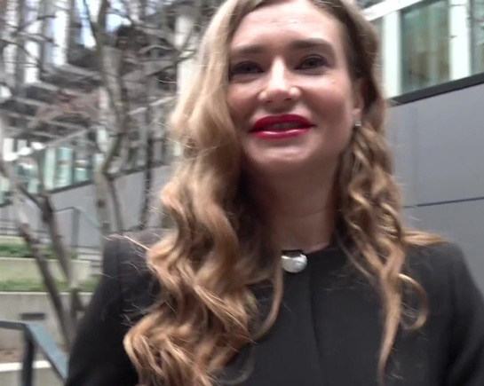 Чешский незнаомец разводит чужую жену на измену