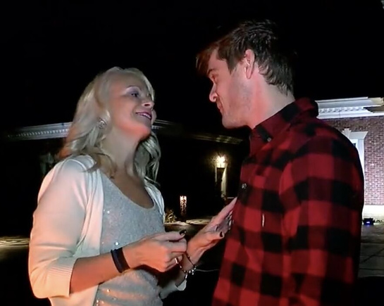 Тебе нравятся такие парни как я? - Мне нравятся все парни которые младше меня