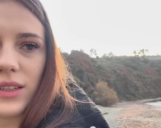 Нашли укромное место и сняли новый ролик для подписчиков