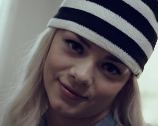 Молодая падчерица захотела секса с отчимом