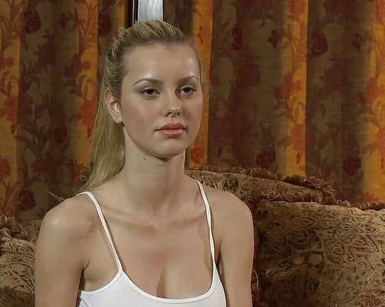 Гаэнг бэнг порно с двойным проникновением с молодой и красивой студенткой