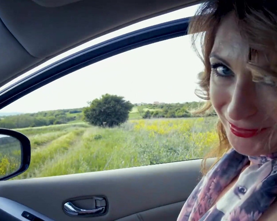 Привет, подвезешь меня в город???