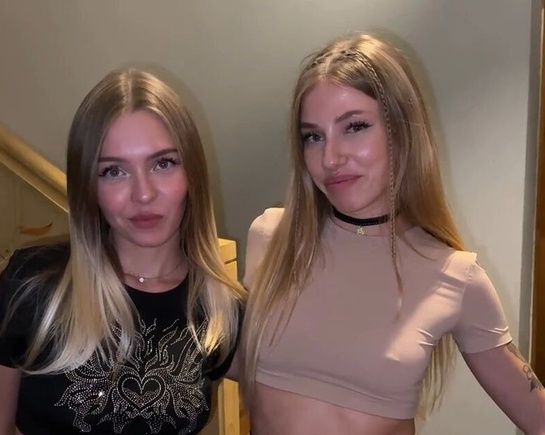 Привет сосед.. Соседка с подругой зашли в гости за практикой