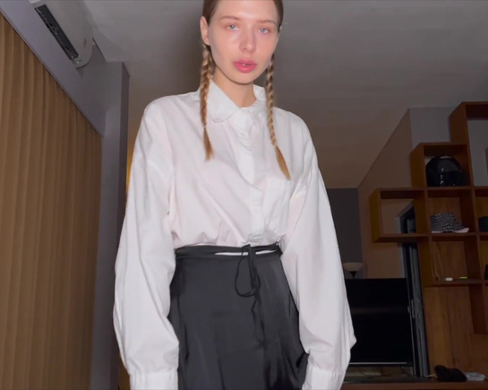 С виду скромная подруга на самом деле любит секс