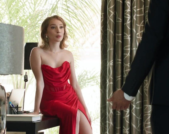 Дала понять парню, что хочет красивого секса прямо сейчас