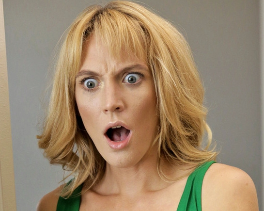 Мамка-шлюшка и нимфомака изменяет мужу з молодой парочкой..