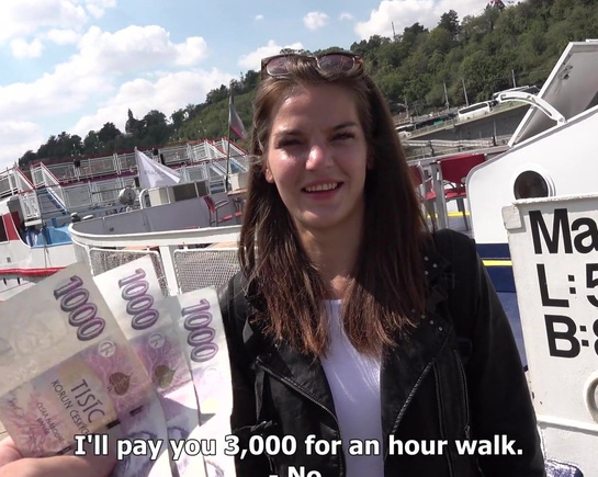 Молодая чешка изменила парню с незнакомцем только из за денег