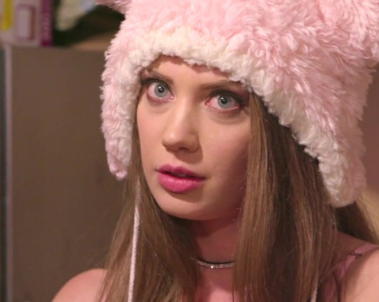 Неудовлетворенная мачеха захотела куни и секса со сквиртом