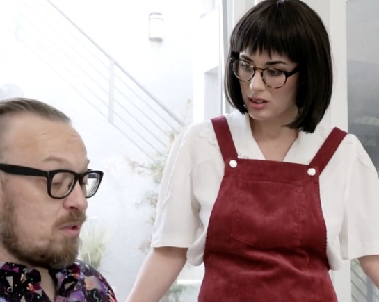 Молодая женушка хочет секса, а муж не всегда даёт